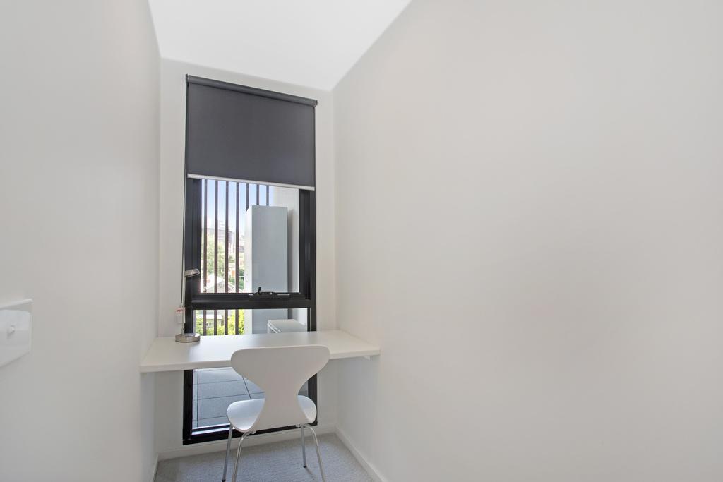 ☆ Heart Of St Kilda ☆ Infinity Pool+Parking+Wifi Apartman Melbourne Kültér fotó