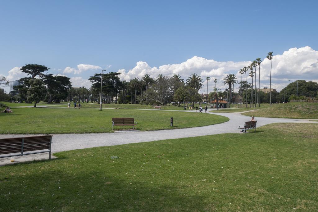☆ Heart Of St Kilda ☆ Infinity Pool+Parking+Wifi Apartman Melbourne Kültér fotó